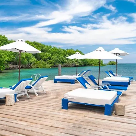 Bayside Island Hotel 3*